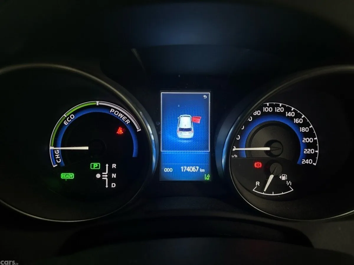 Toyota Auris MPV, Petrol Hybrid, 2018, White