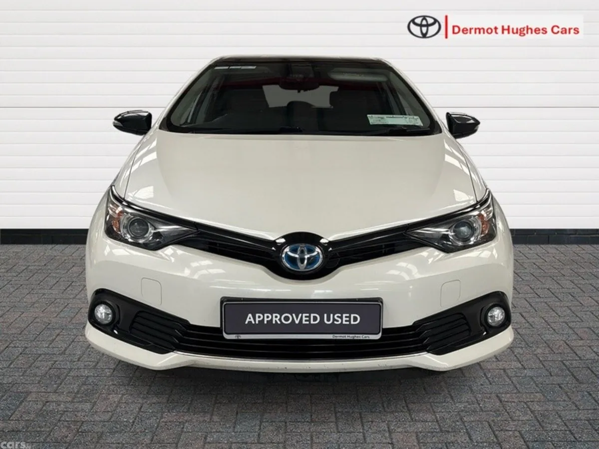 Toyota Auris MPV, Petrol Hybrid, 2018, White