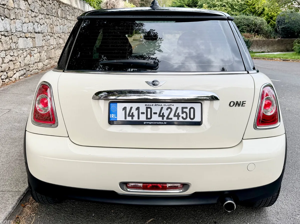 Mini One Hatchback, Petrol, 2014, White