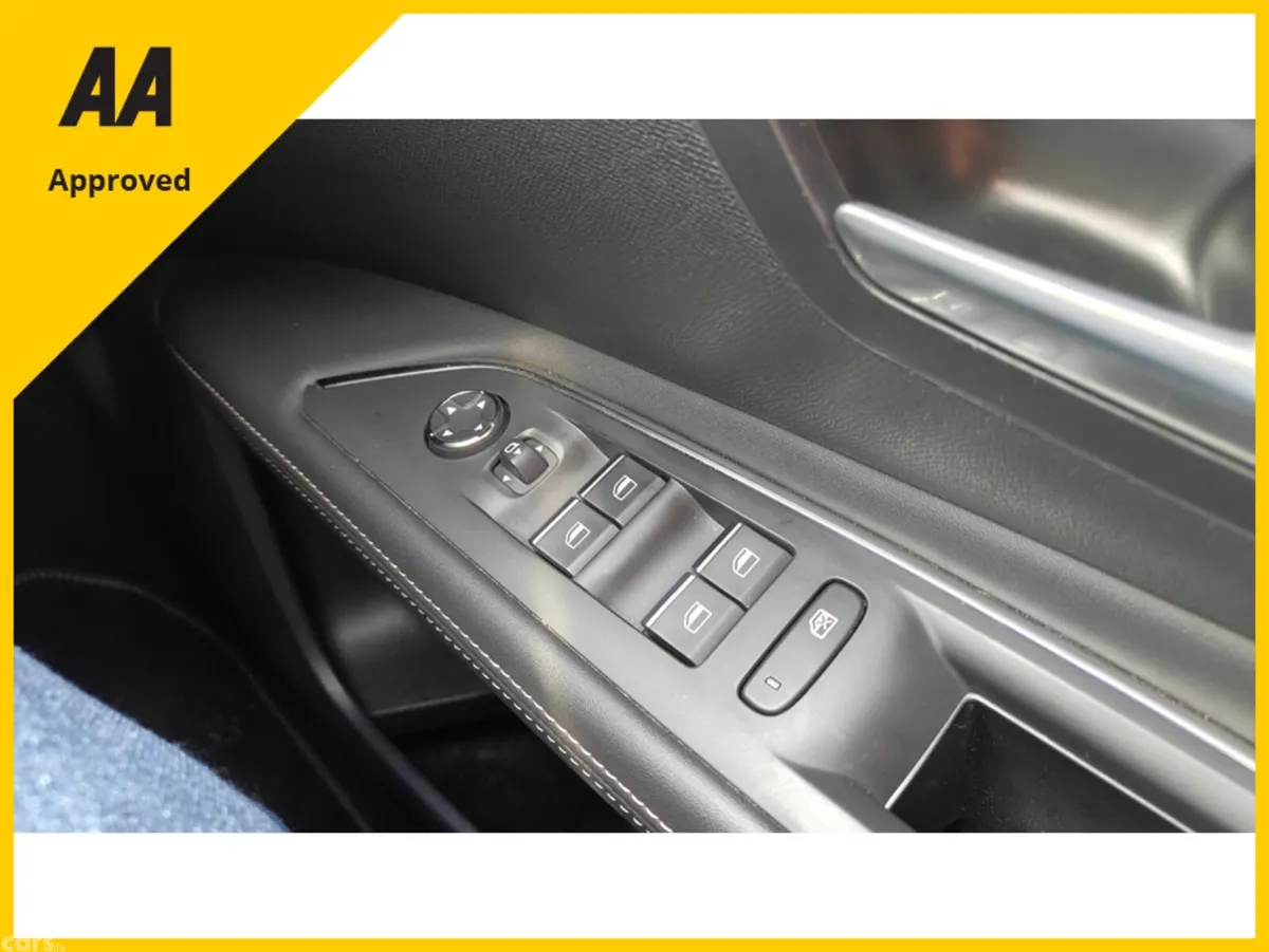 Peugeot 3008 MPV, Petrol, 2021, Grey