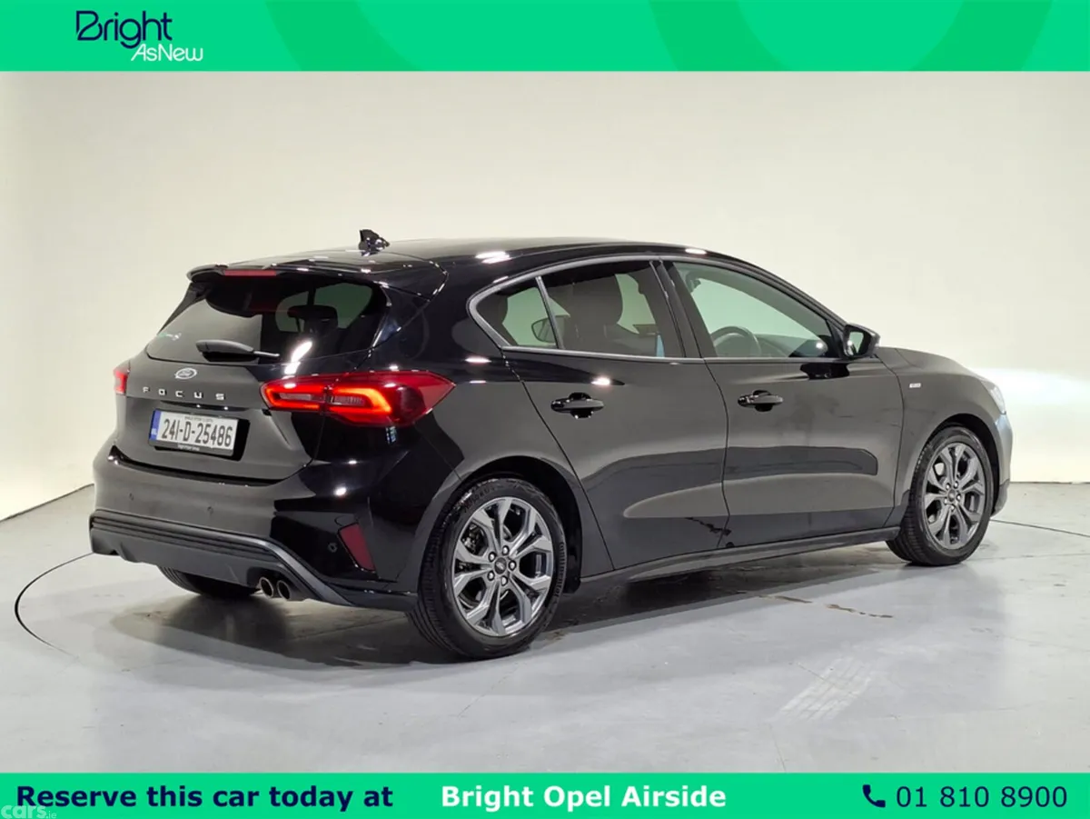 Ford Focus Hatchback, Petrol, 2024, Black