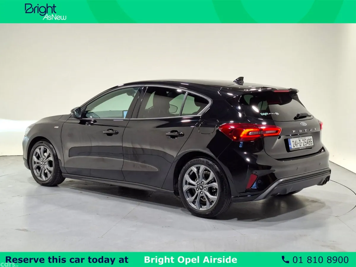 Ford Focus Hatchback, Petrol, 2024, Black