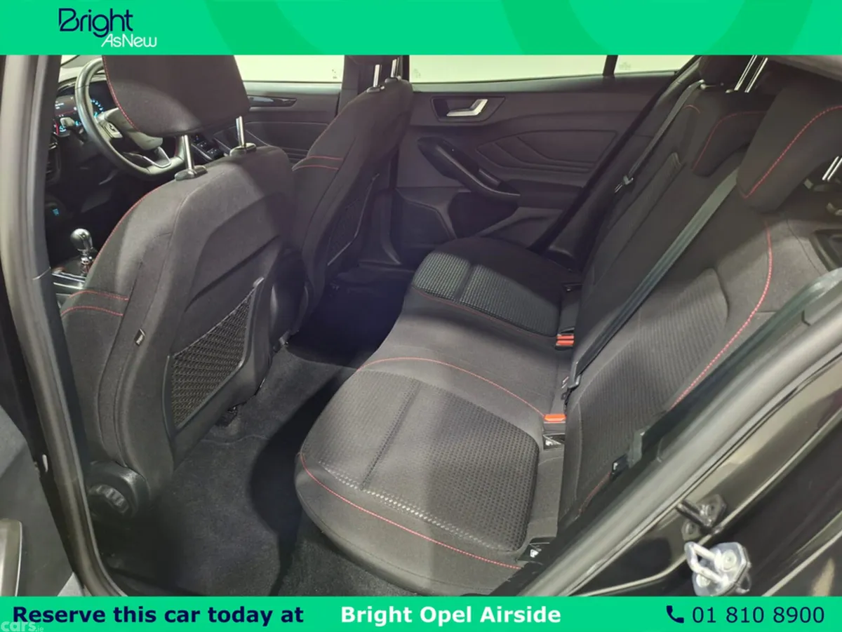 Ford Focus Hatchback, Petrol, 2024, Black