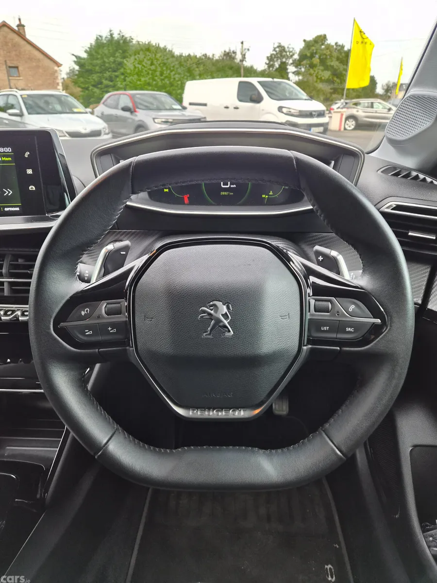 Peugeot 208 Hatchback, Petrol, 2021, Yellow