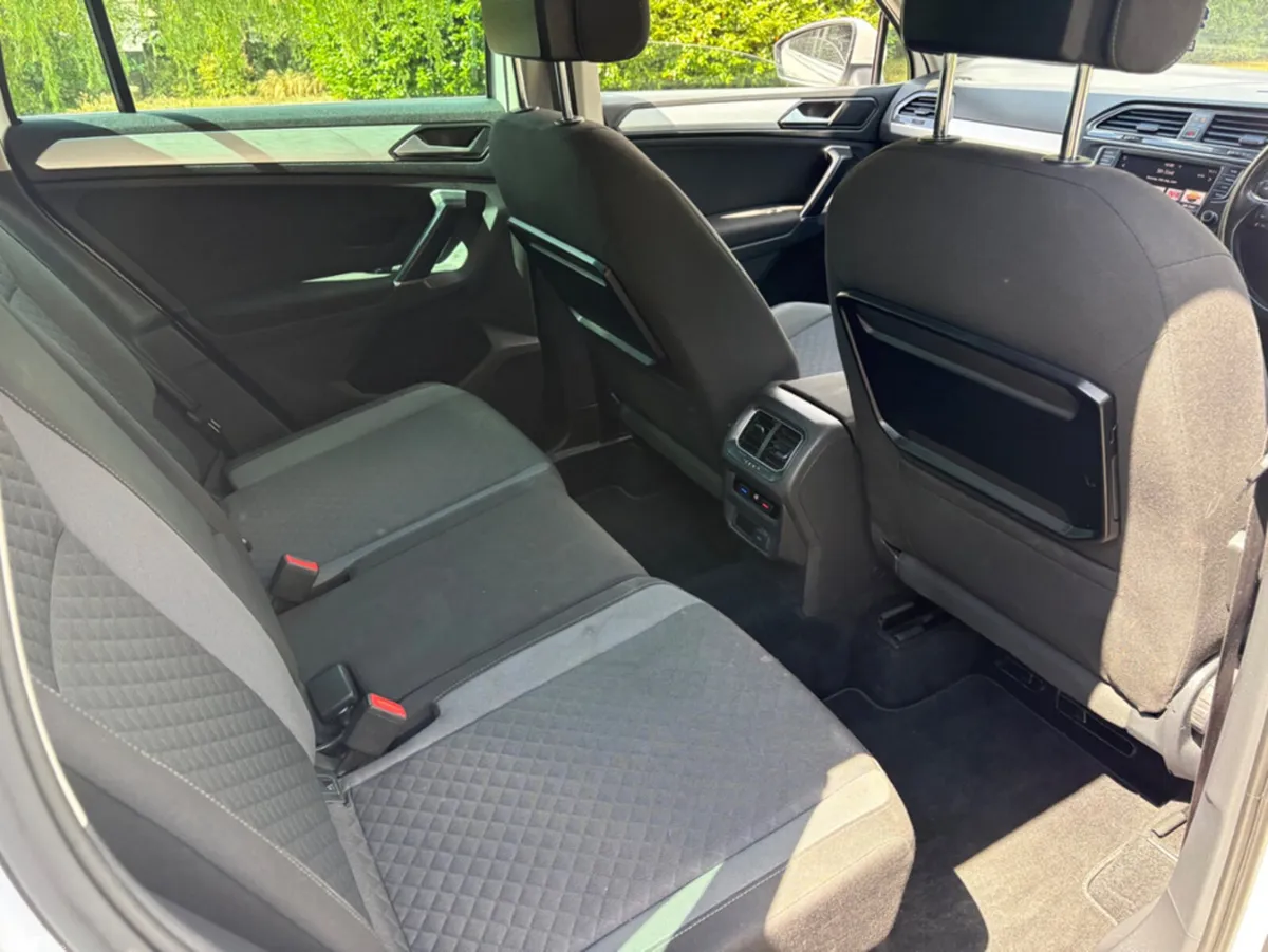 Volkswagen Tiguan Estate, Diesel, 2017, White