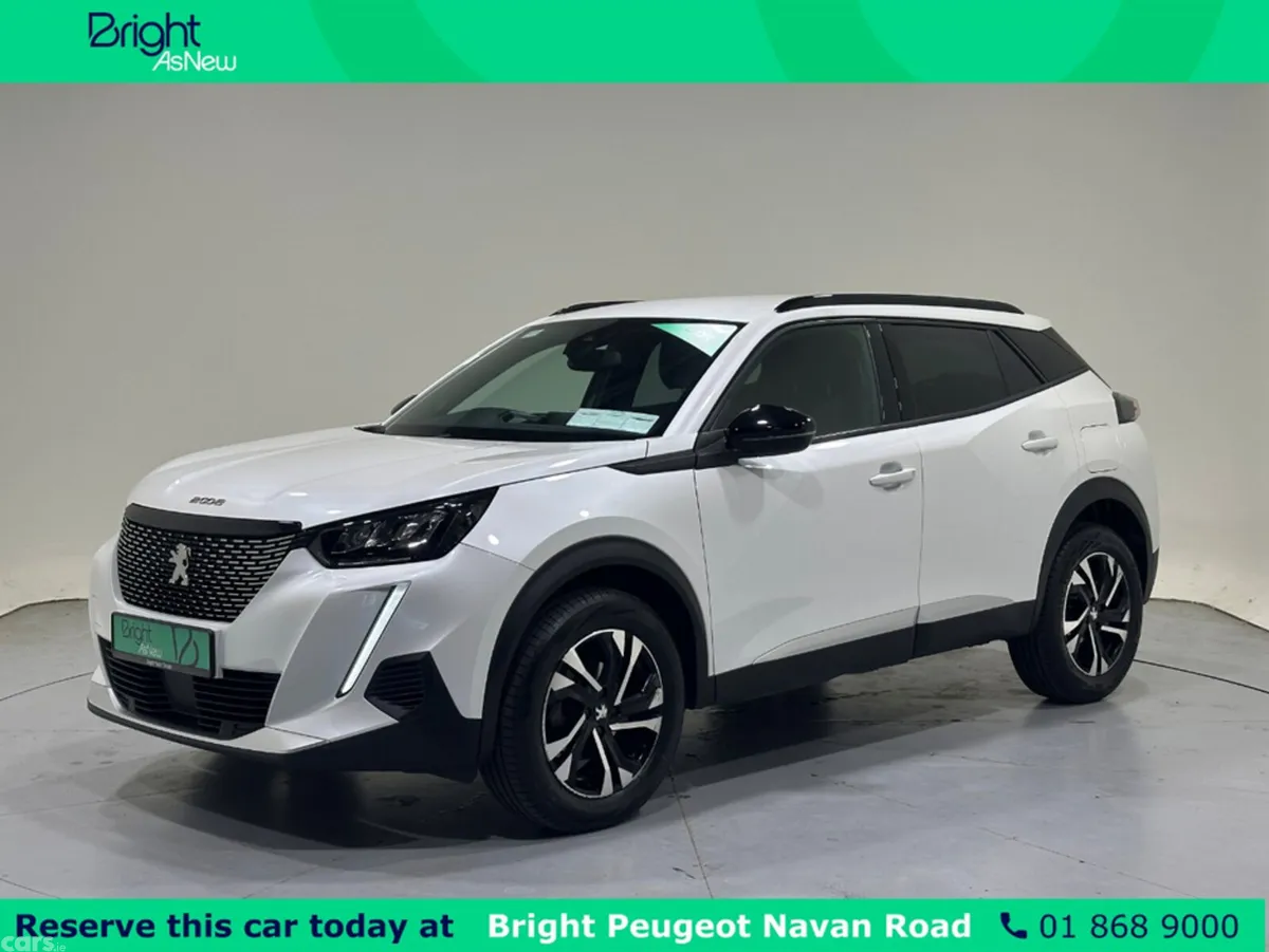 Peugeot 2008 MPV, Petrol, 2023, White