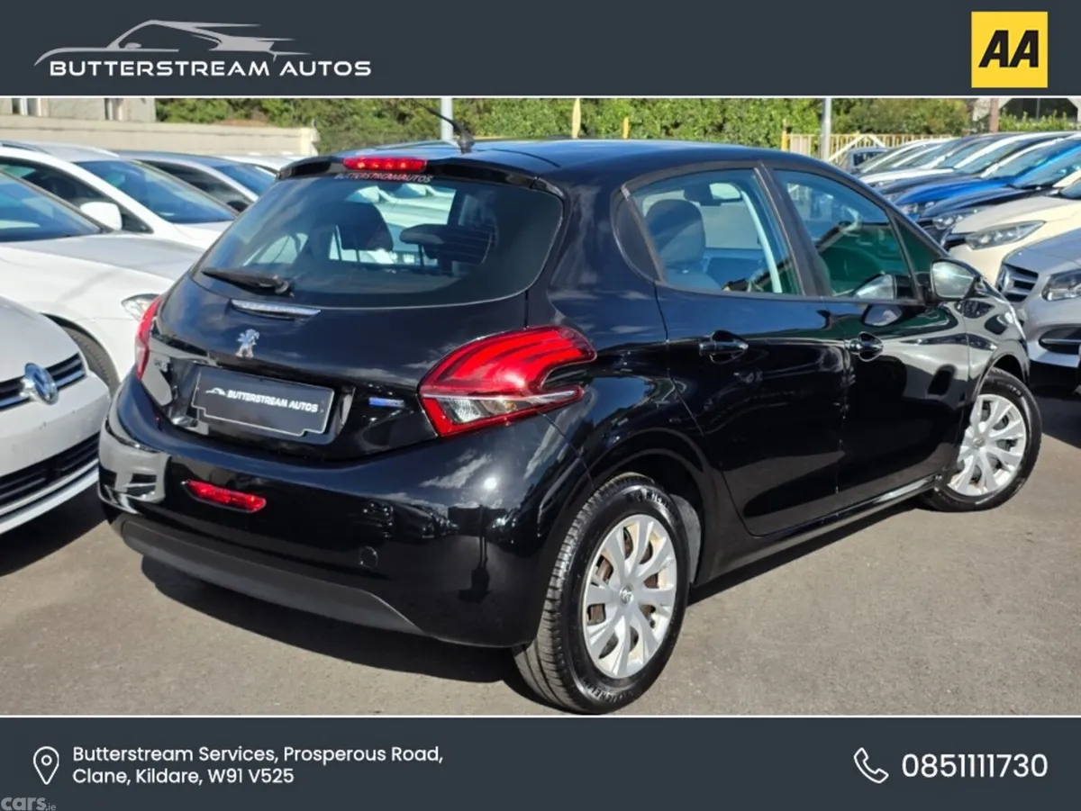 Peugeot 208 Hatchback, Petrol, 2016, Black
