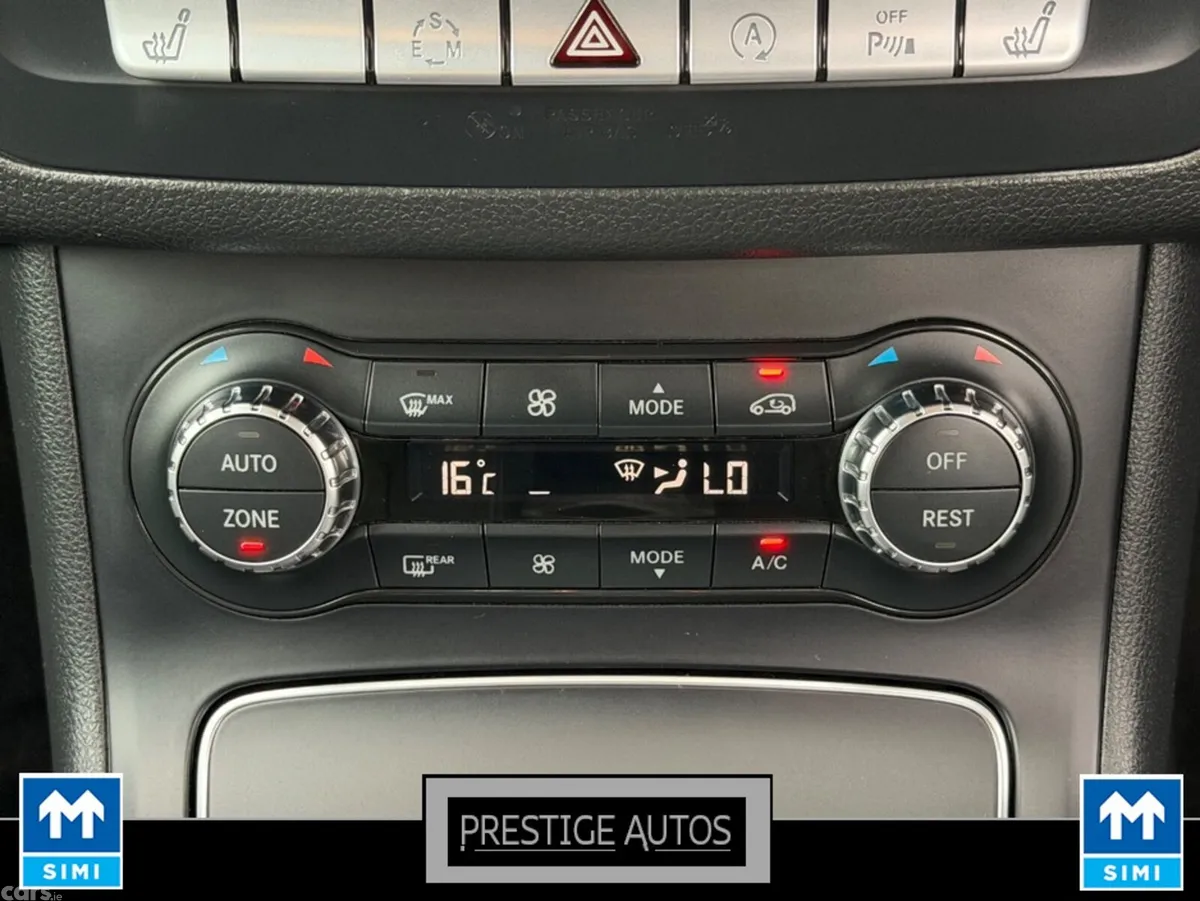Mercedes-Benz B-Class Hatchback, Petrol, 2015, Blue