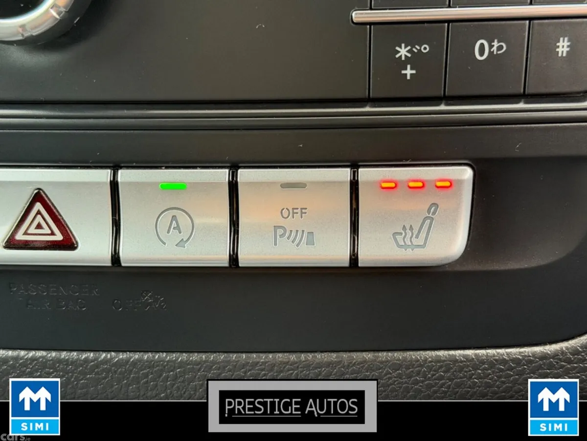 Mercedes-Benz B-Class Hatchback, Petrol, 2015, Blue