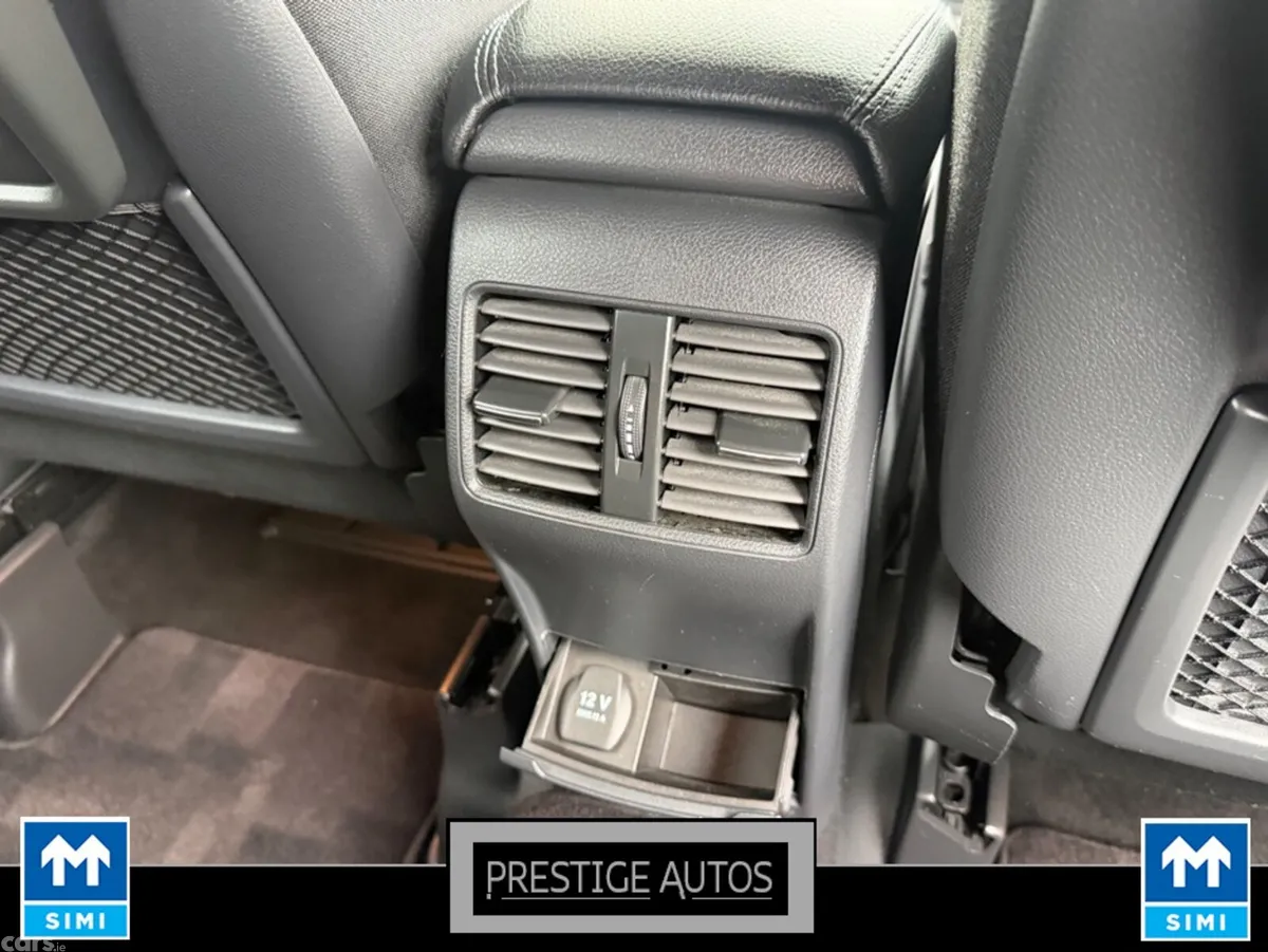Mercedes-Benz B-Class Hatchback, Petrol, 2015, Blue