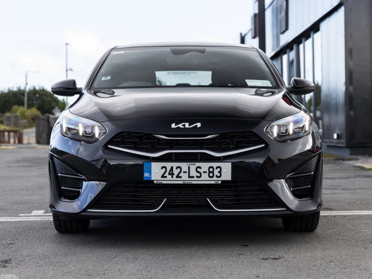 Kia Ceed Hatchback, Petrol, 2024, Black