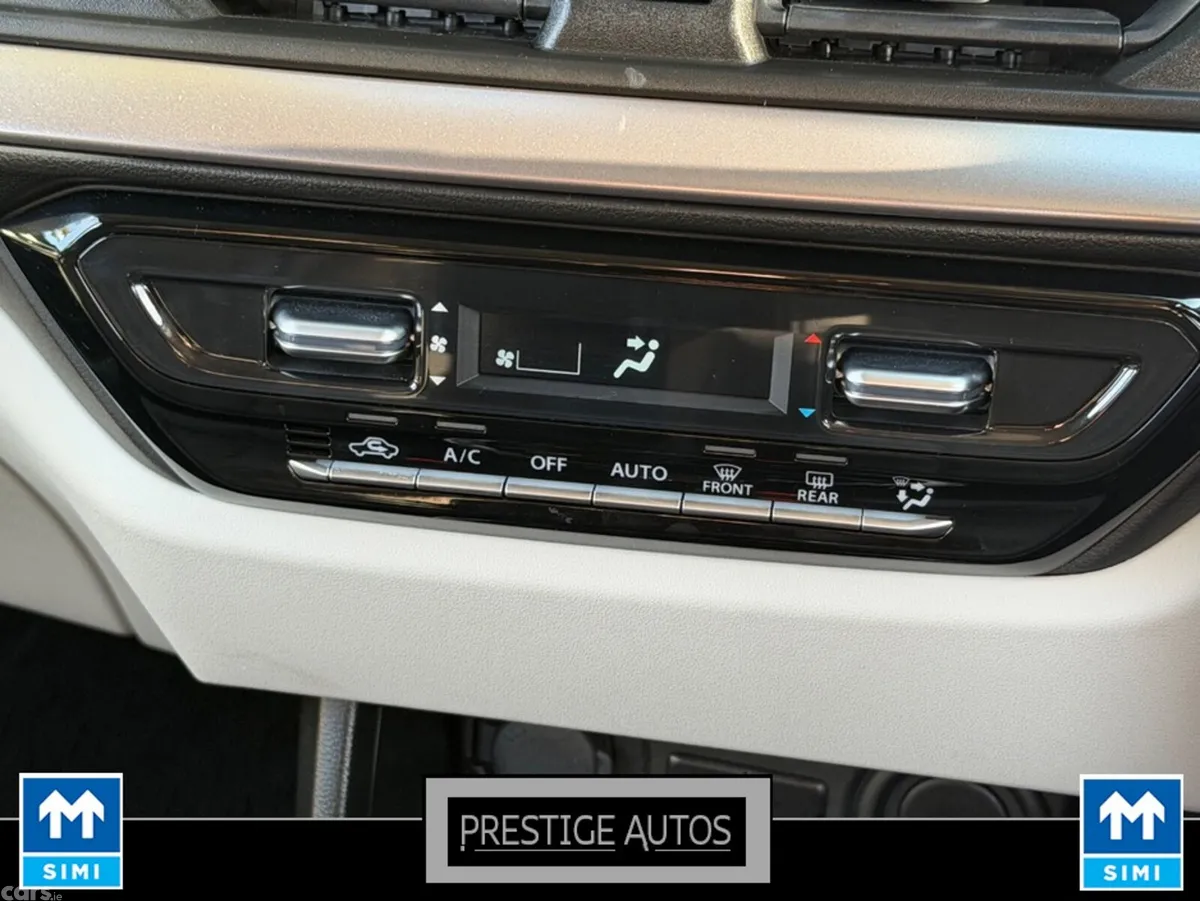 Suzuki Swift Hatchback, Petrol Hybrid, 2023, Silver