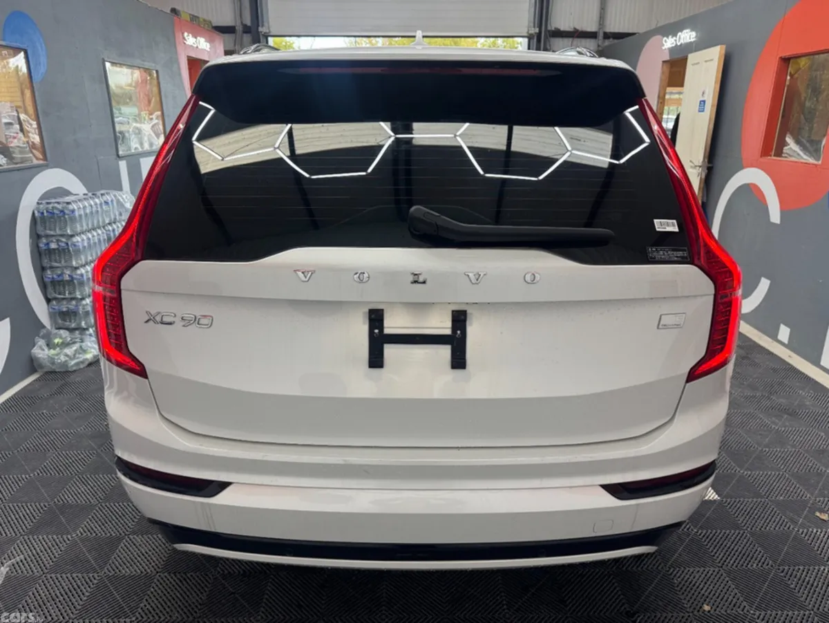 Volvo XC90 SUV, Petrol Plug-in Hybrid, 2023, White