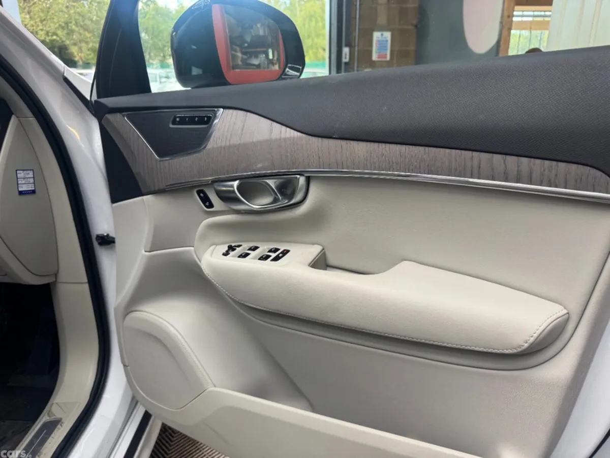 Volvo XC90 SUV, Petrol Plug-in Hybrid, 2023, White
