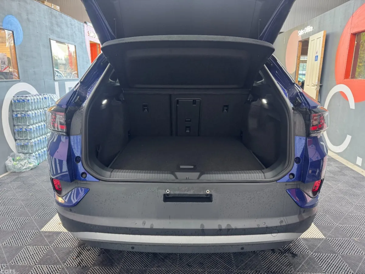 Volkswagen ID.4 SUV, Electric, 2024, Blue
