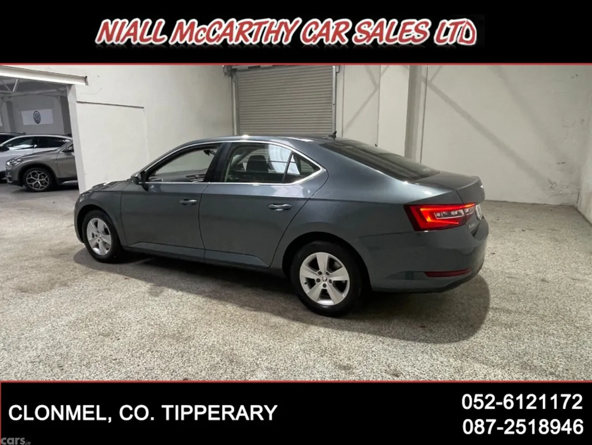 Skoda Superb Hatchback, Diesel, 2019, Grey