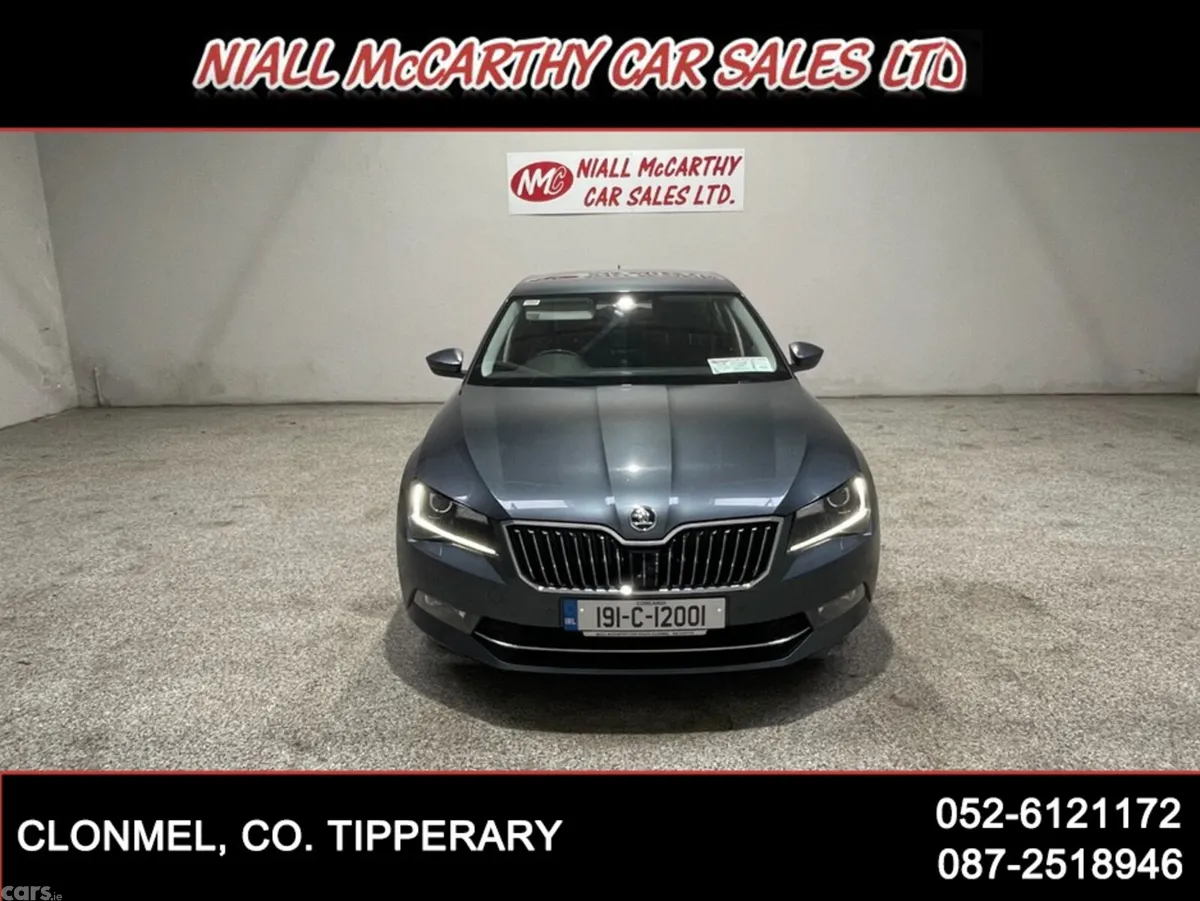 Skoda Superb Hatchback, Diesel, 2019, Grey