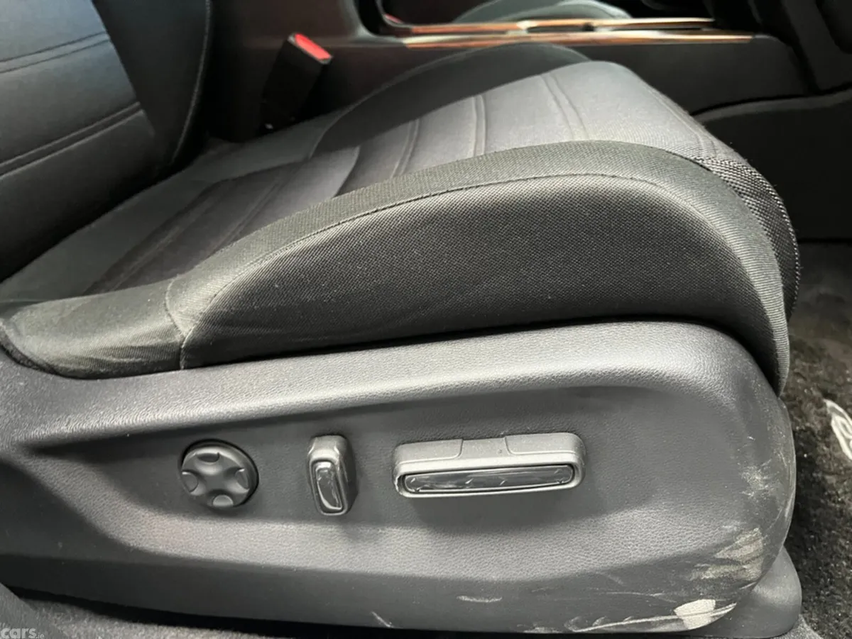 Honda CR-V SUV, Petrol Hybrid, 2019, White