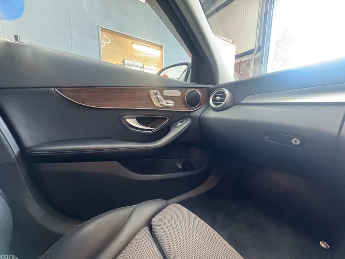 Mercedes-Benz C-Class Saloon, Petrol, 2018, Silver