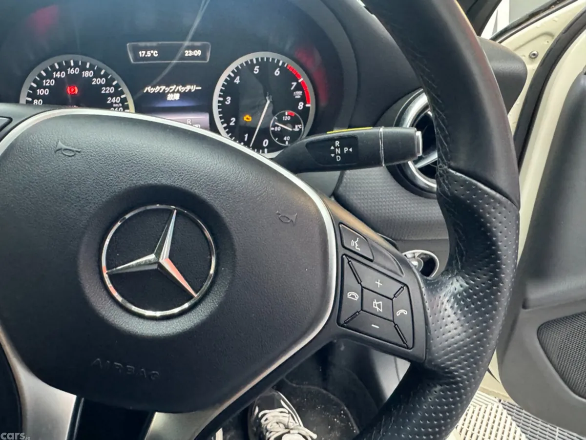 Mercedes-Benz A-Class Hatchback, Petrol, 2015, White