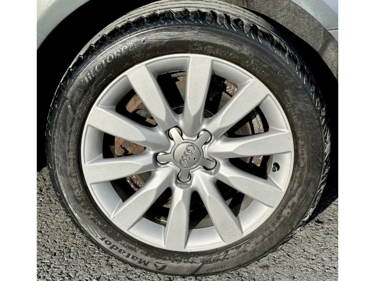 Audi A4 Saloon, Diesel, 2015, Grey