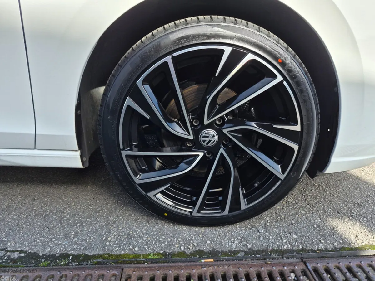 Volkswagen Golf Hatchback, Petrol, 2023, White