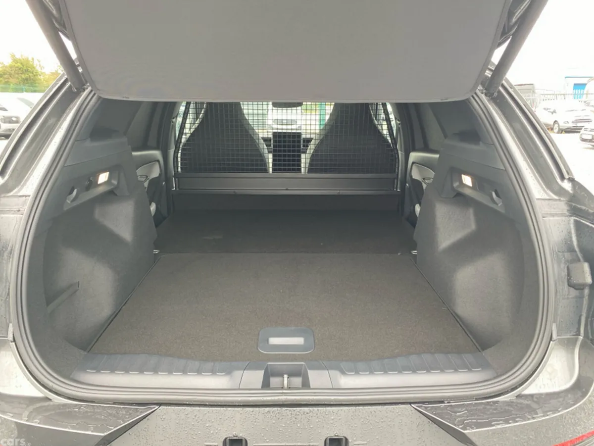 Ford Explorer SUV, Electric, 2026, Grey