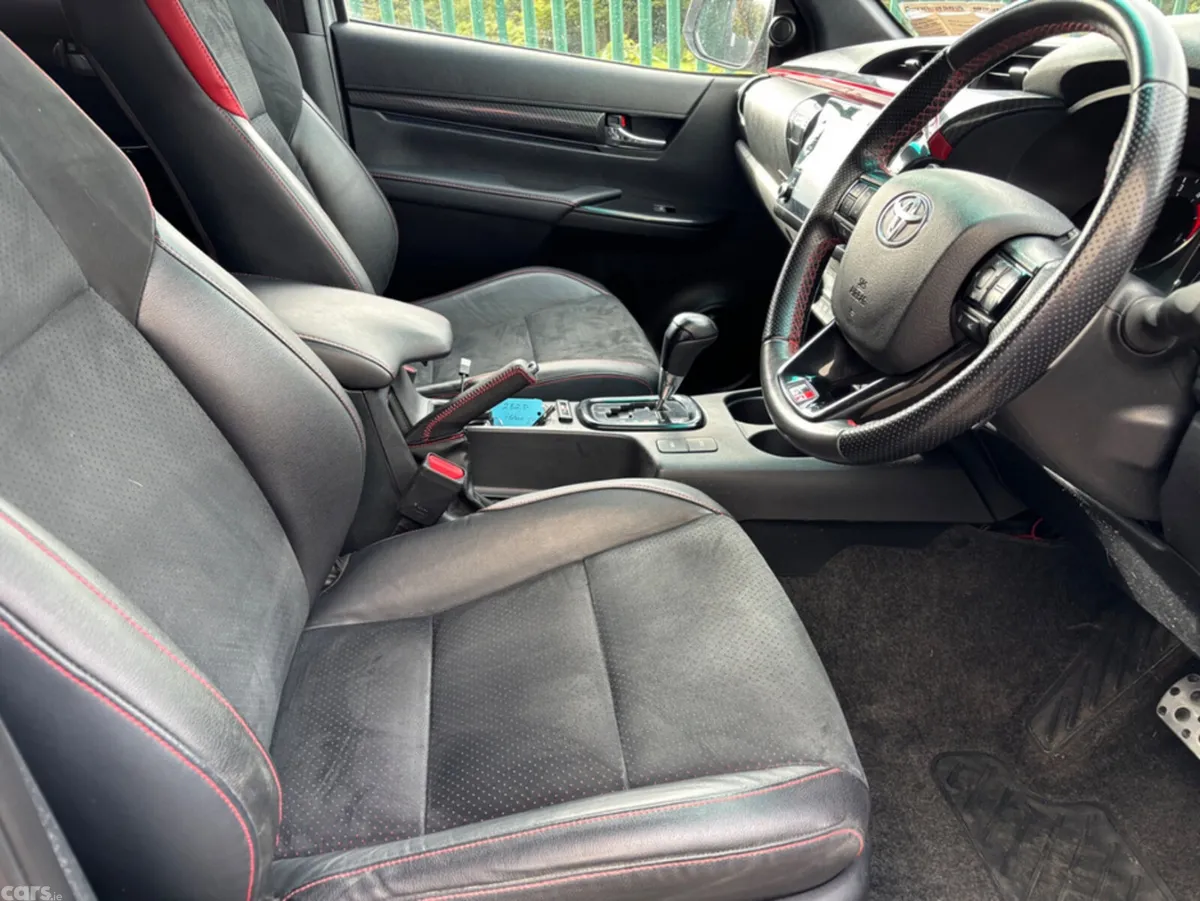 Toyota Hilux SUV, Diesel, 2023, Silver