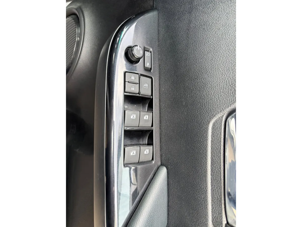 Toyota Hilux SUV, Diesel, 2023, Silver