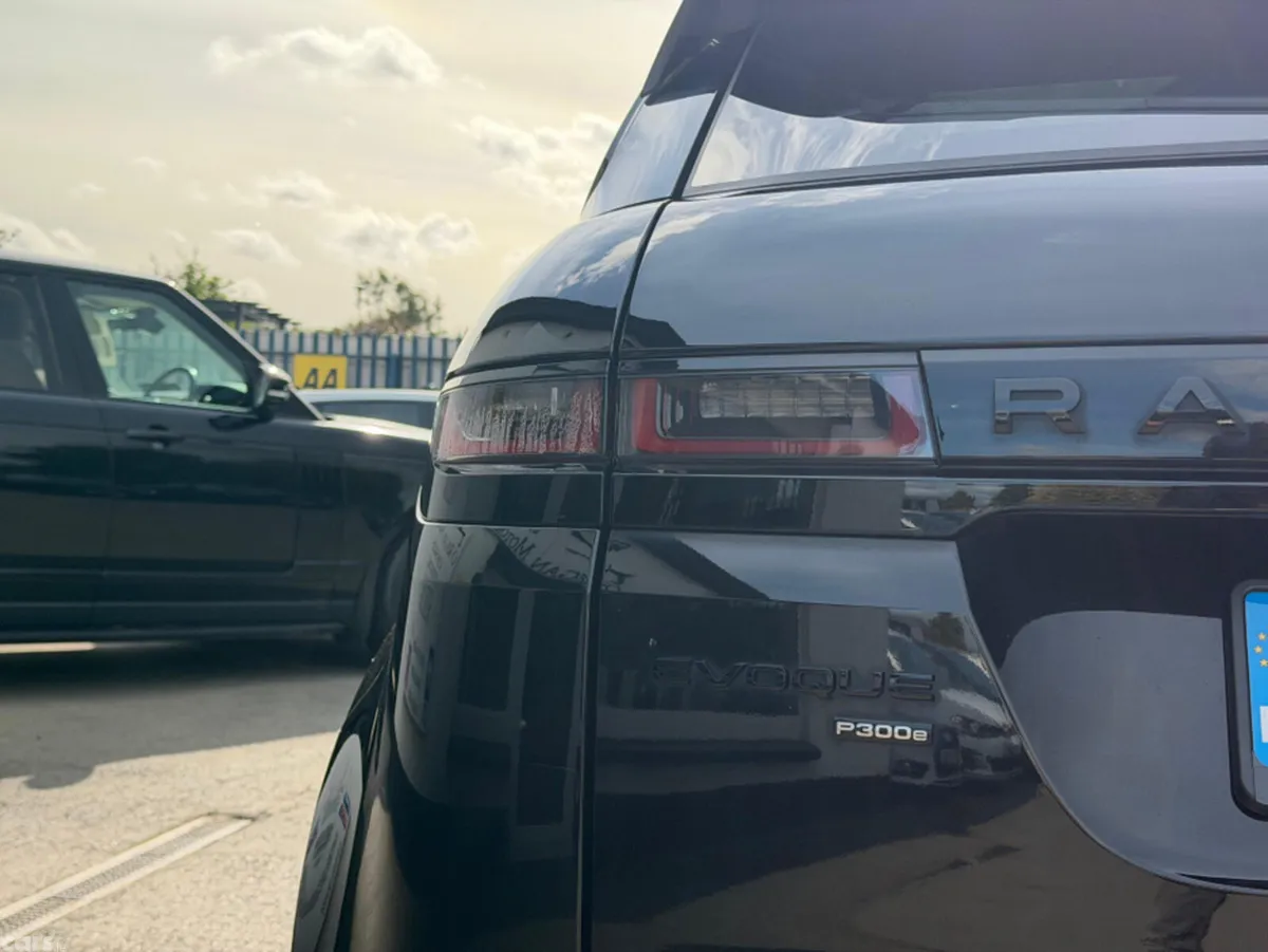 Land Rover Range Rover Evoque Estate, Petrol Hybrid, 2023, Black