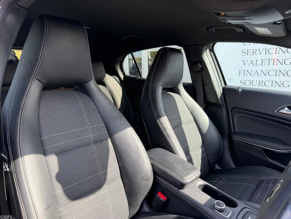 Mercedes-Benz GLA Estate, Petrol, 2016, Black