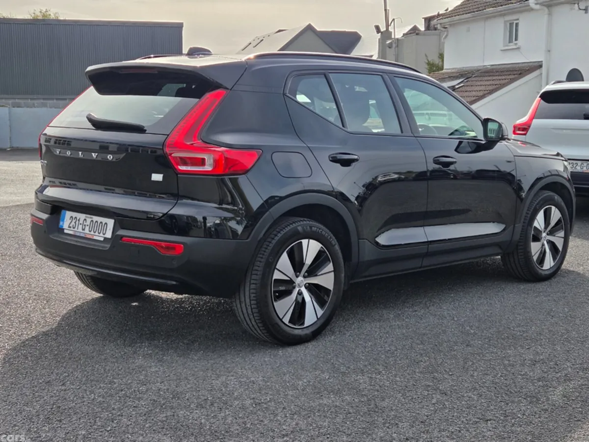 Volvo XC40 Estate, Petrol Plug-in Hybrid, 2023, Black