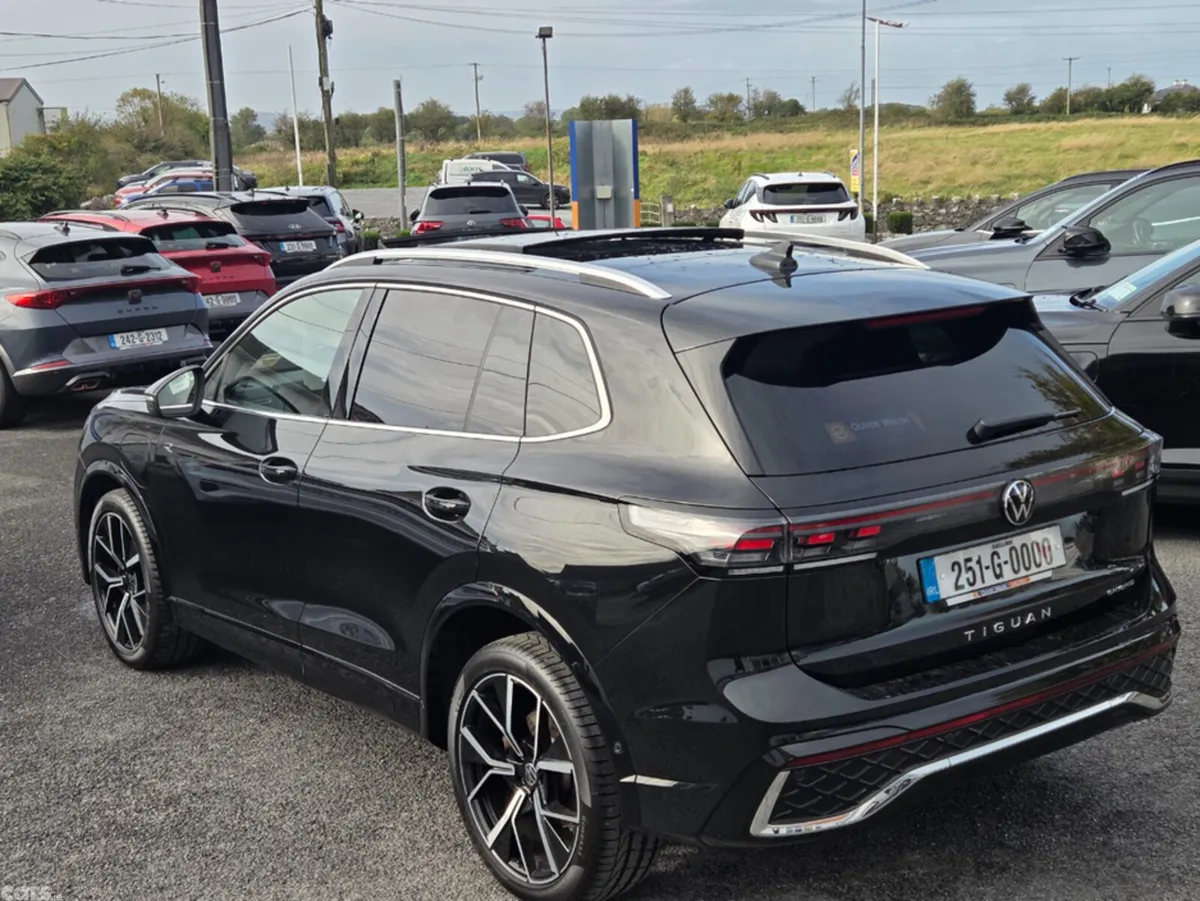 Volkswagen Tiguan Estate, Petrol Plug-in Hybrid, 2025, Black