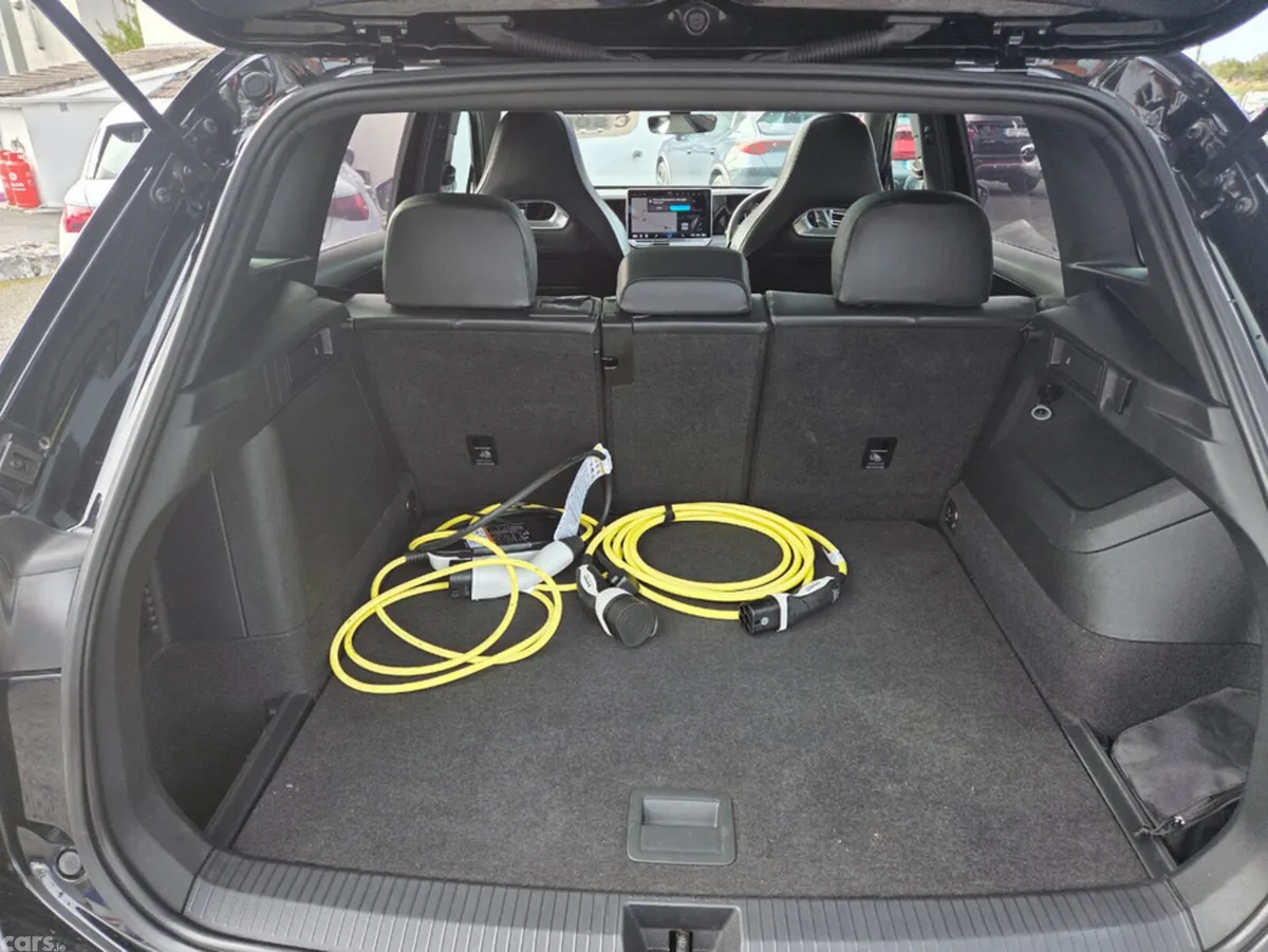 Volkswagen Tiguan Estate, Petrol Plug-in Hybrid, 2025, Black