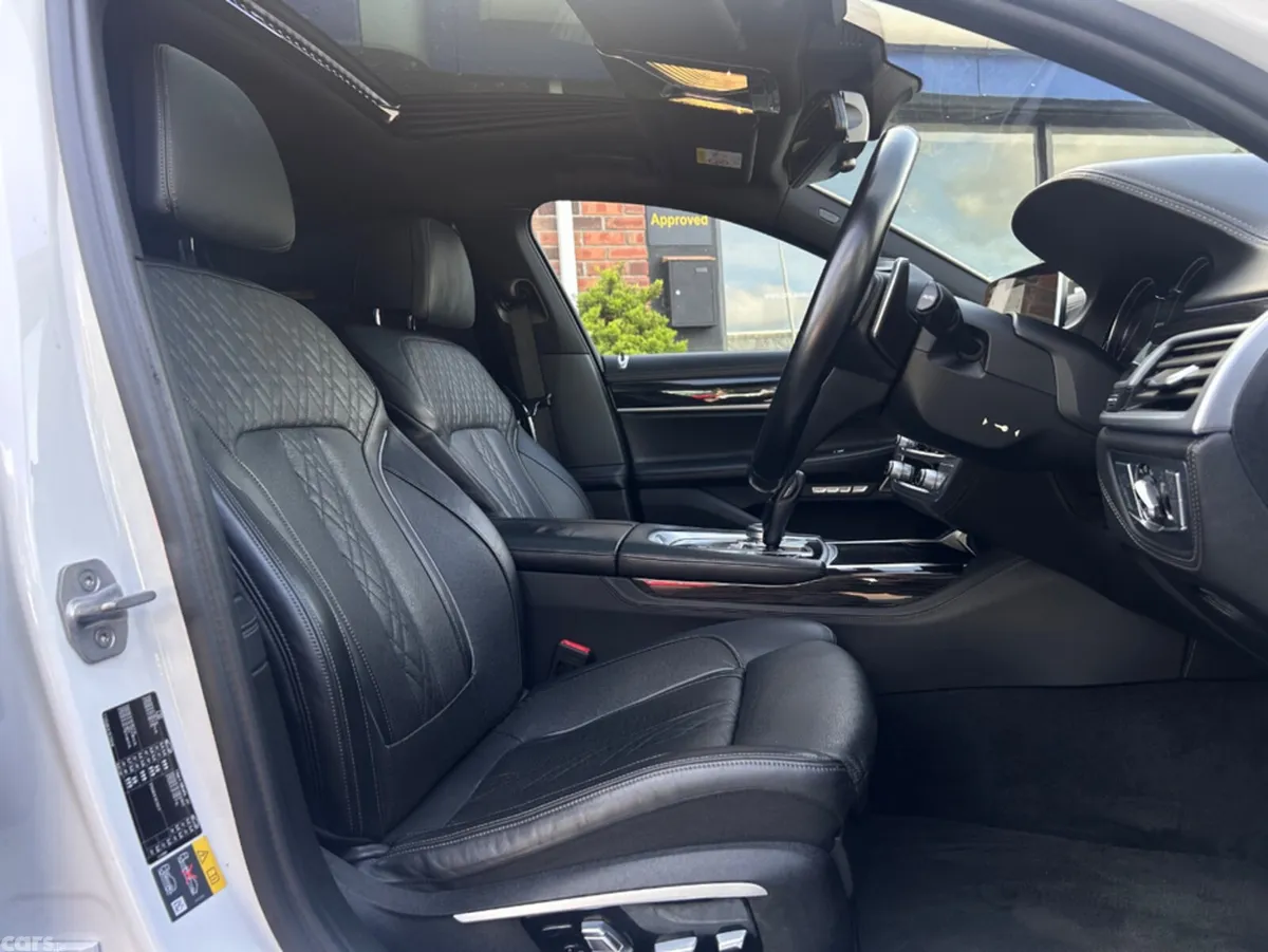 BMW 7-Series Saloon, Petrol Plug-in Hybrid, 2017, White