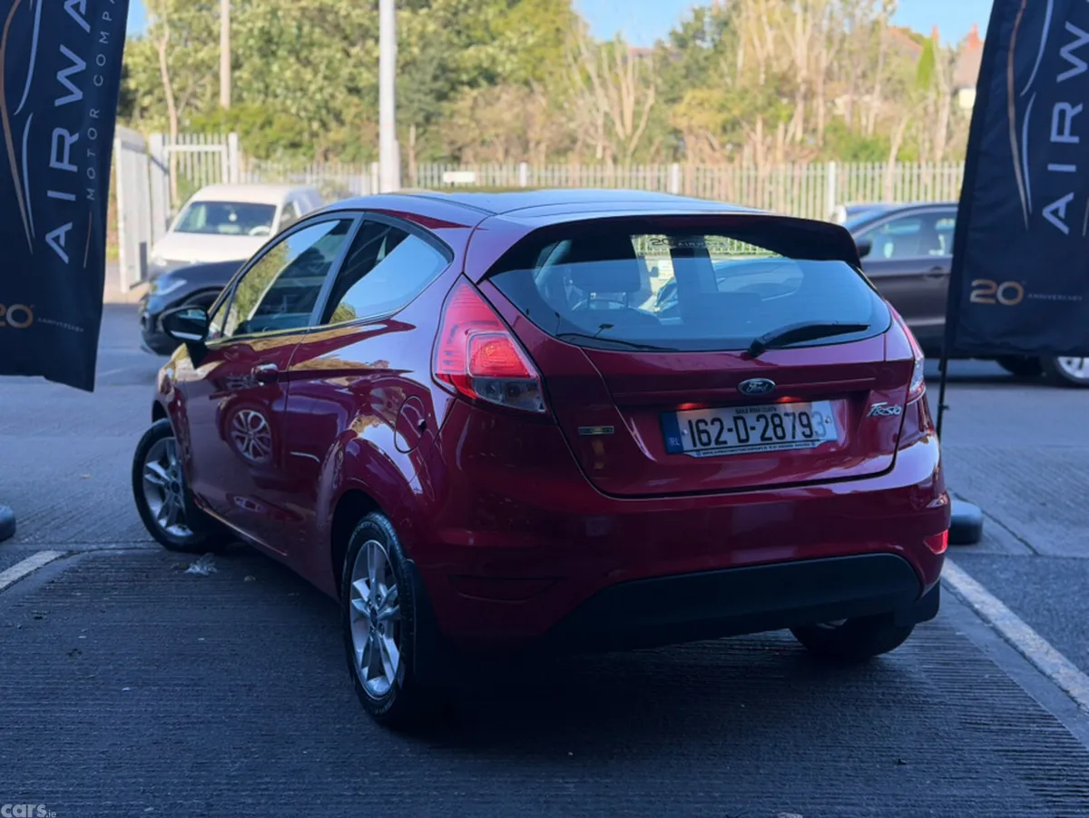 Ford Fiesta Hatchback, Petrol, 2016, Red