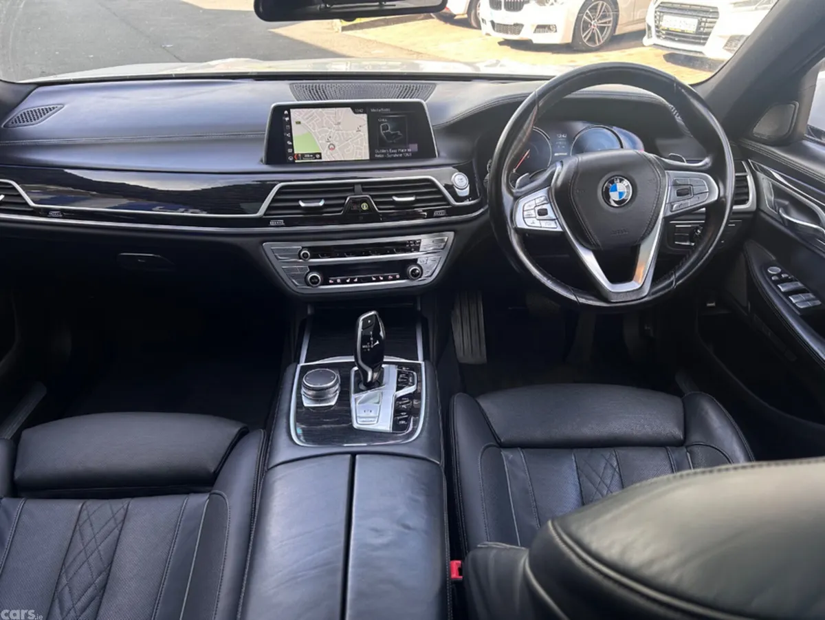 BMW 7-Series Saloon, Petrol Plug-in Hybrid, 2017, White