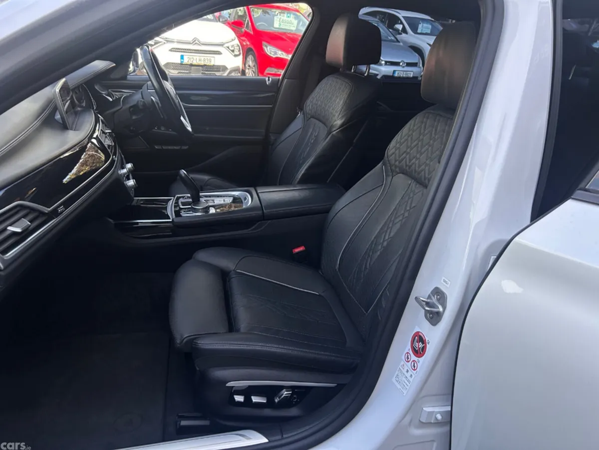 BMW 7-Series Saloon, Petrol Plug-in Hybrid, 2017, White