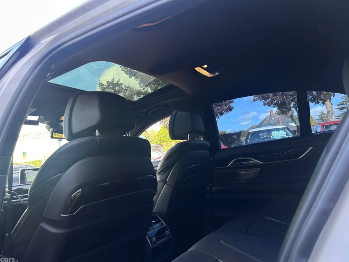 BMW 7-Series Saloon, Petrol Plug-in Hybrid, 2017, White