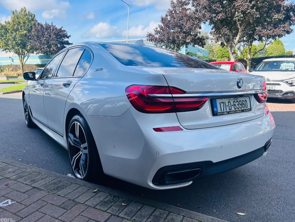BMW 7-Series Saloon, Petrol Plug-in Hybrid, 2017, White