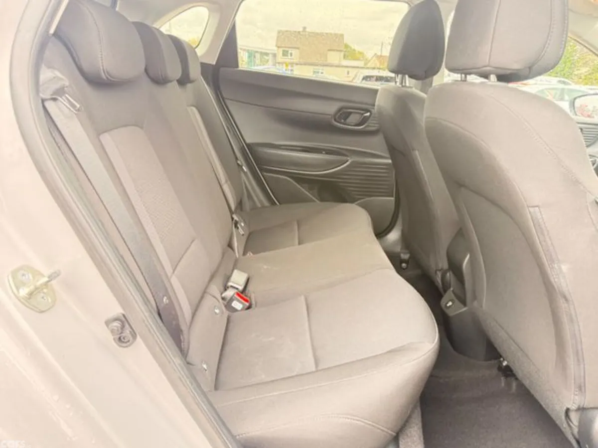 Hyundai i20 Hatchback, Petrol, 2024, Grey