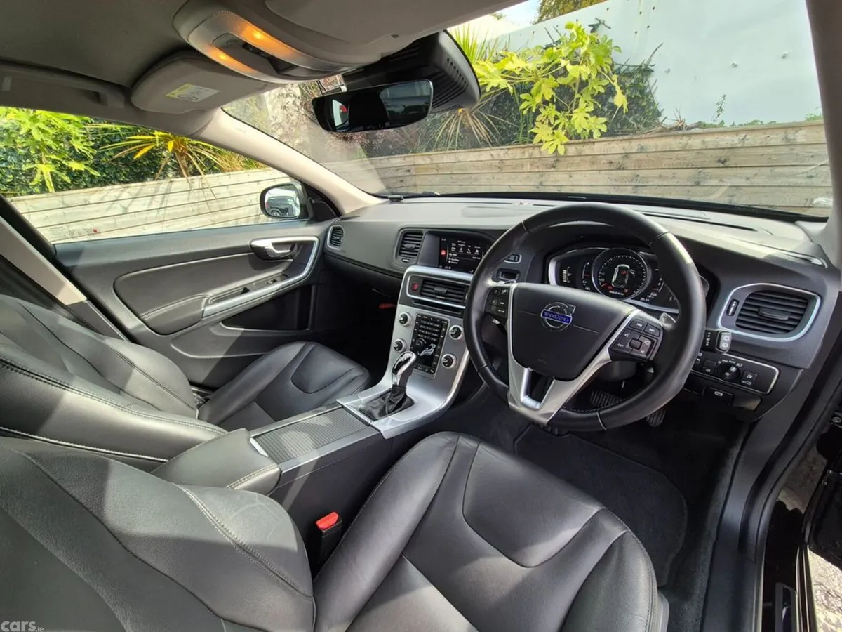 Volvo V60 Estate, Diesel, 2018, Black