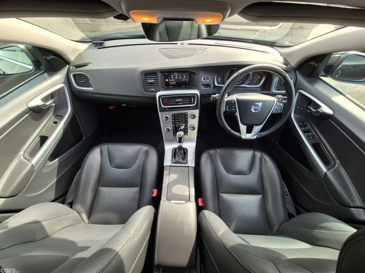 Volvo V60 Estate, Diesel, 2018, Black