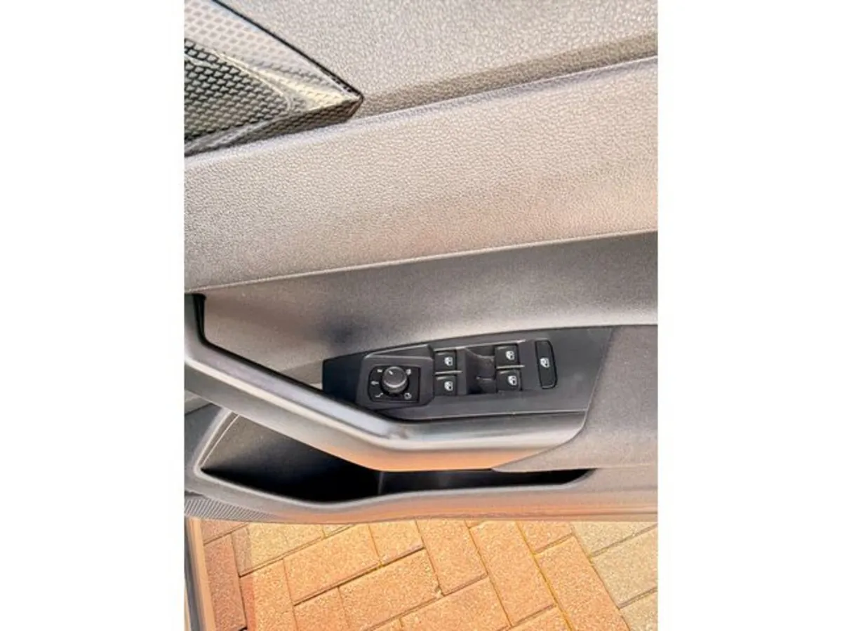 Volkswagen Taigo Hatchback, Petrol, 2024, Grey