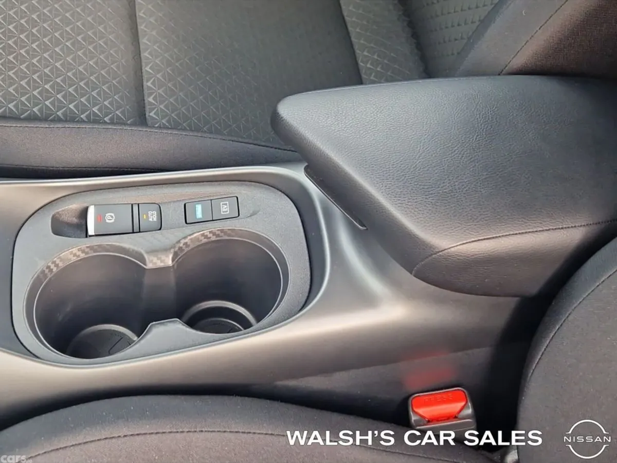 Nissan Juke SUV, Petrol Hybrid, 2026, Grey