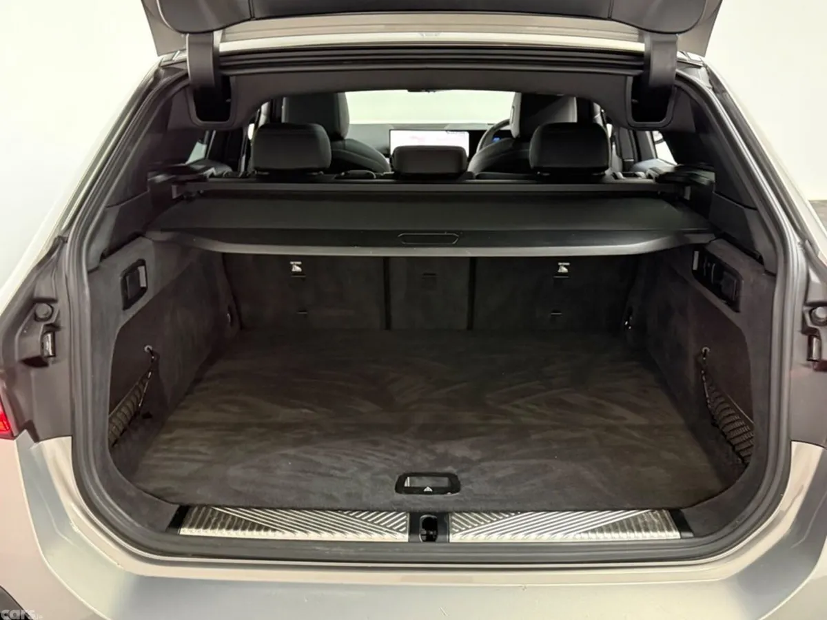 BMW 5-Series Estate, Petrol Plug-in Hybrid, 2025, Grey