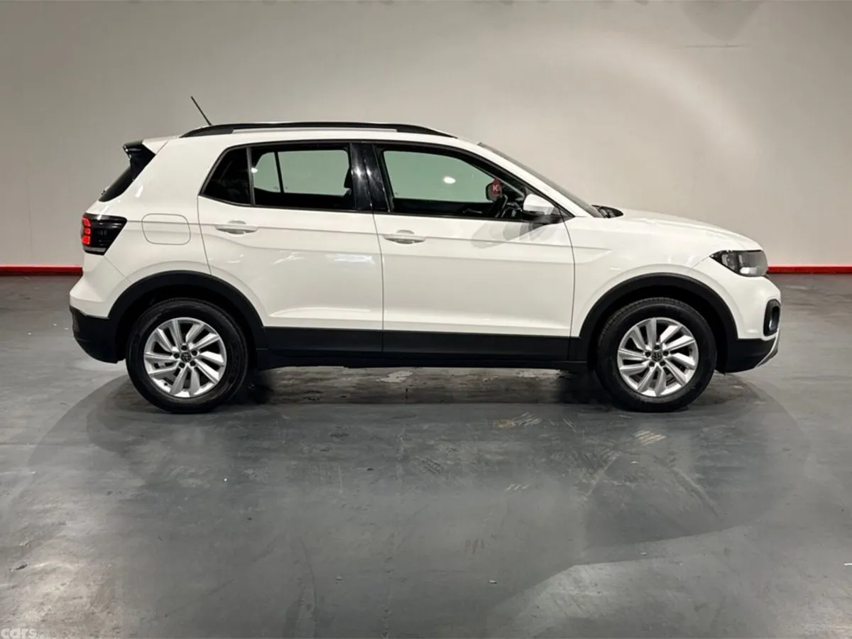 Volkswagen T-Cross Hatchback, Petrol, 2022, White