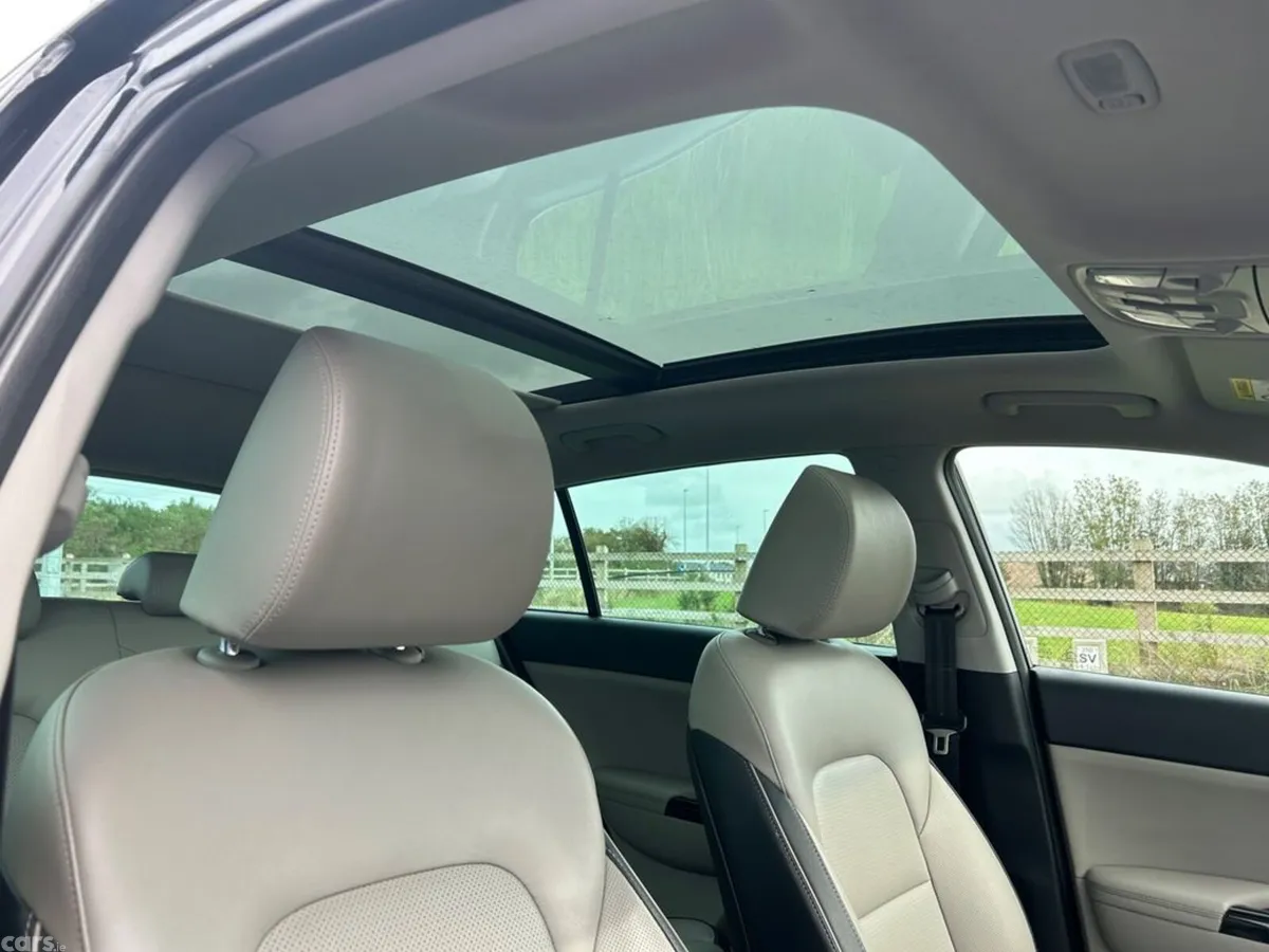 Kia Sportage SUV, Diesel Hybrid, 2021, Black