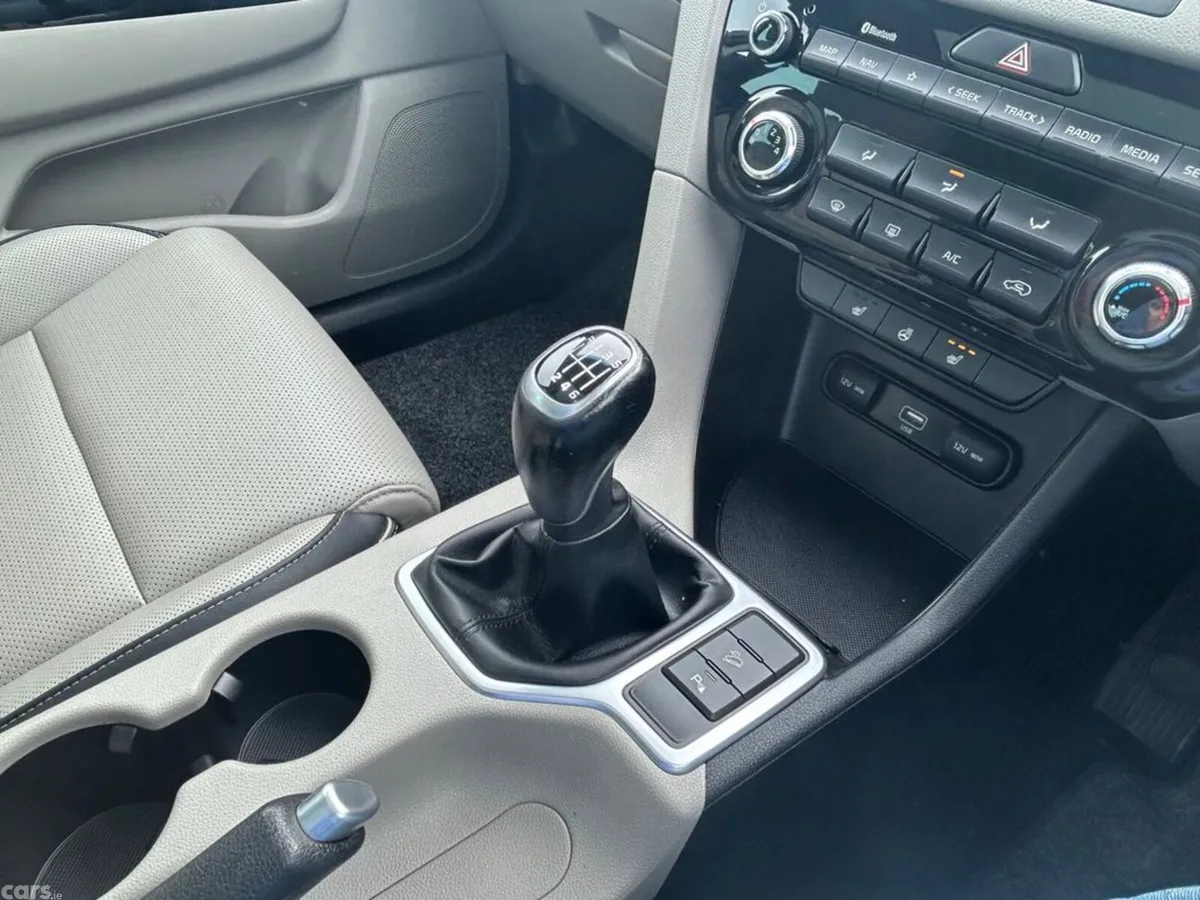 Kia Sportage SUV, Diesel Hybrid, 2021, Black