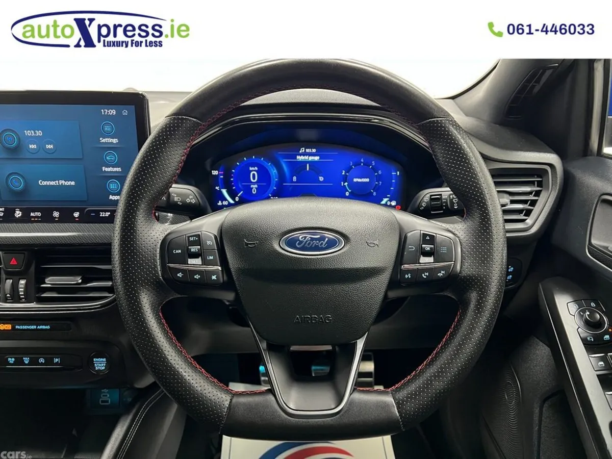 Ford Focus Hatchback, Petrol, 2023, Blue